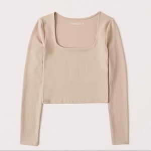 A&F Long-Sleeve Seamless Slim Top - Beige